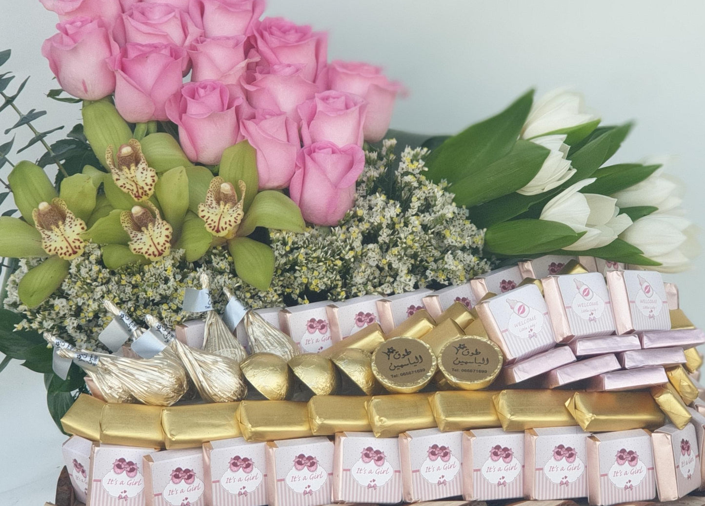 Belgian Chocolate with Natural Flowers-TheFlowersHope